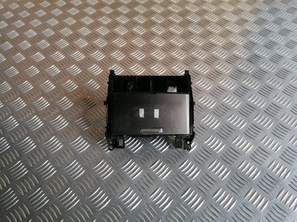 Pelnu trauks priekš LEXUS IS250 2007 1 Pelnu trauks priekš LEXUS IS250 2007