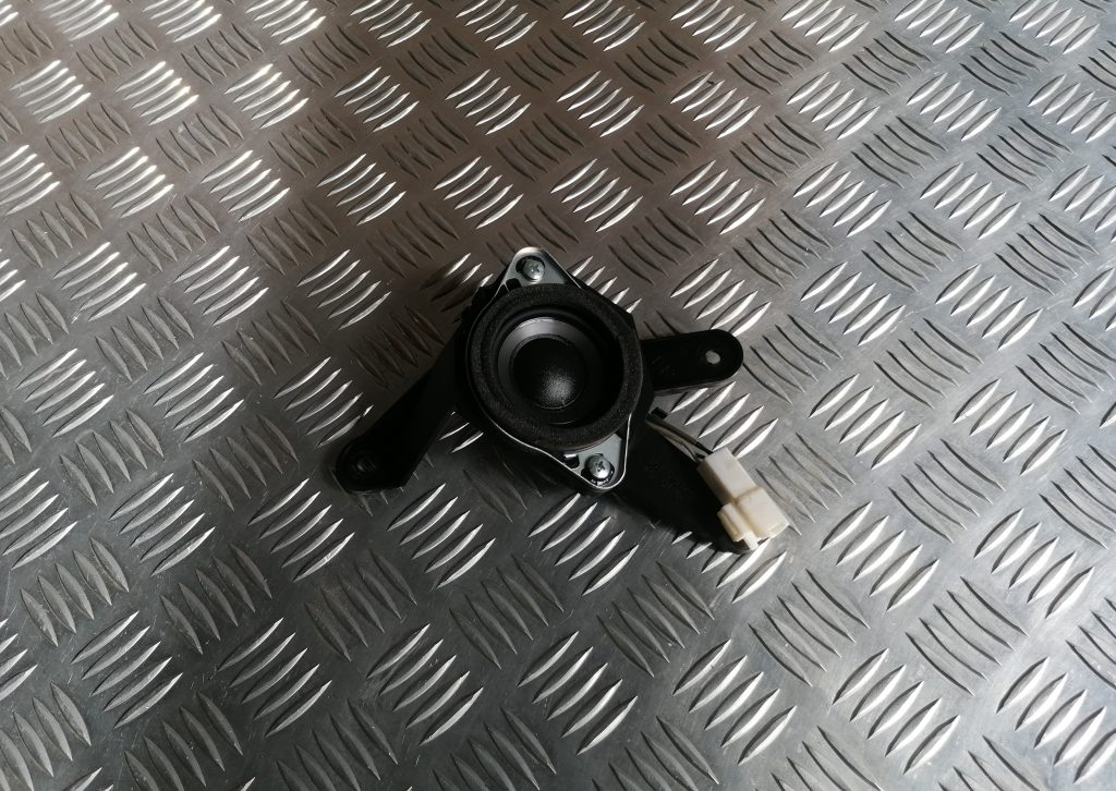 Durvju skaļrunis, augšā priekš LEXUS IS250 2007 1 Durvju skaļrunis, augšā priekš LEXUS IS250 2007