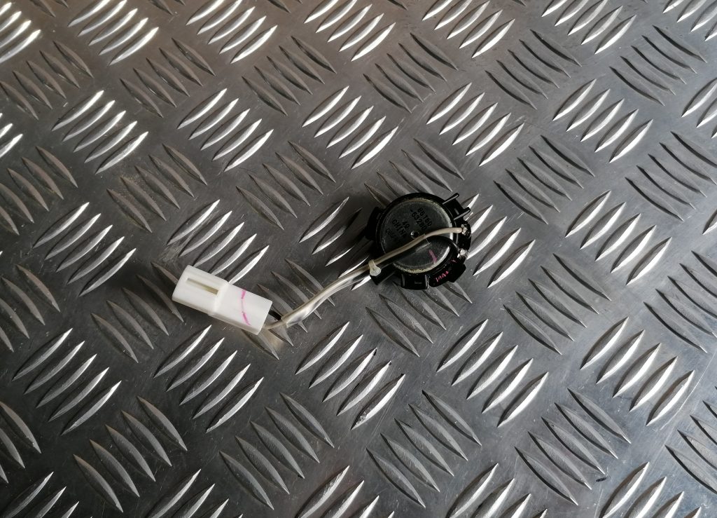 Durvju skaļrunis, augšā priekš LEXUS IS250 2007 2 Durvju skaļrunis, augšā priekš LEXUS IS250 2007