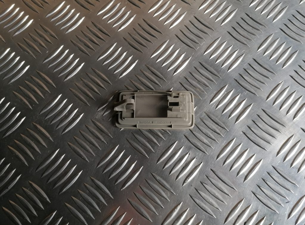 Apgaismojums bagažnieka nodalījuma priekš LEXUS IS250 2007 3 Apgaismojums bagažnieka nodalījuma priekš LEXUS IS250 2007