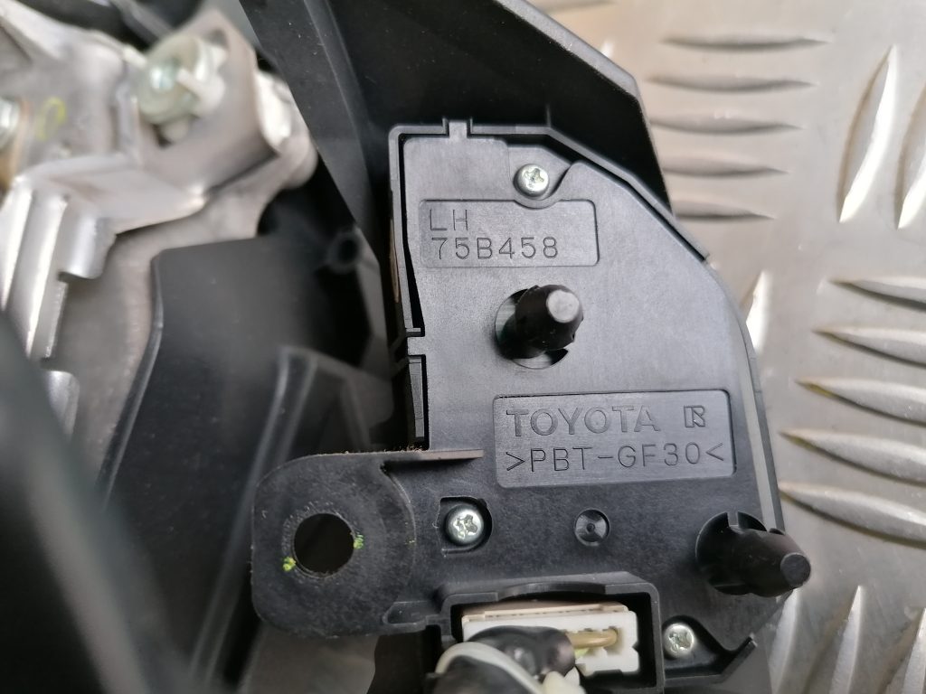 Stūres drošības spilvens priekš LEXUS IS250 2007 6 Stūres drošības spilvens priekš LEXUS IS250 2007