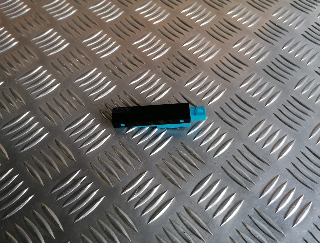 Antenas pastiprinātāja bloks priekš LEXUS IS250 2007 2 Antenas pastiprinātāja bloks priekš LEXUS IS250 2007