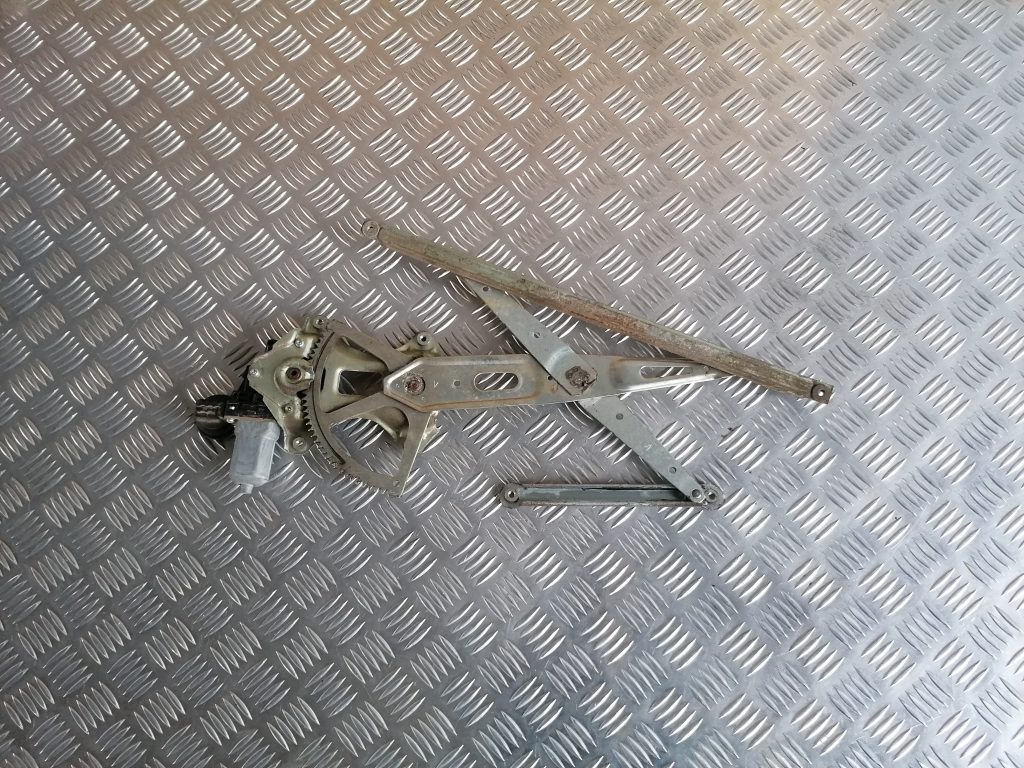 Stikla pacelšanas mehānisms priekšējais labais priekš LEXUS IS250 2007 1 Stikla pacelšanas mehānisms priekšējais labais priekš LEXUS IS250 2007