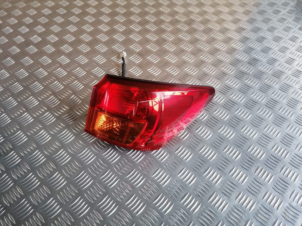 Aizmugurējais labais lukturis priekš LEXUS IS250 2007 1 Aizmugurējais labais lukturis priekš LEXUS IS250 2007