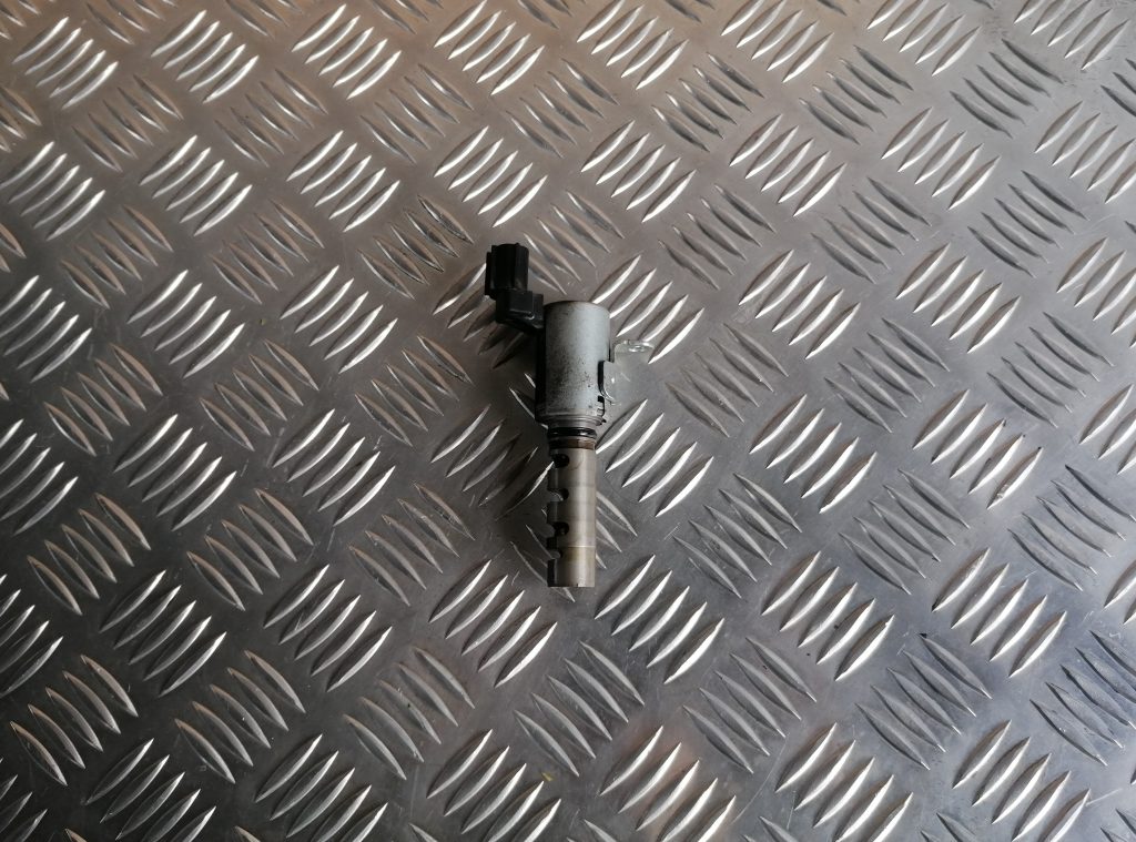 Sadales vārpstas devējs priekš LEXUS IS250 2007 2 Sadales vārpstas devējs priekš LEXUS IS250 2007