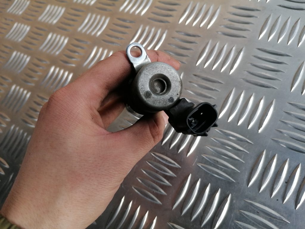 Sadales vārpstas devējs priekš LEXUS IS250 2007 3 Sadales vārpstas devējs priekš LEXUS IS250 2007