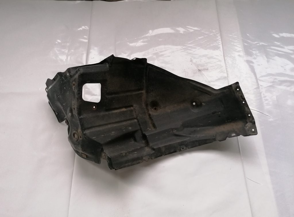 Priekšējais labais paspārns priekš LEXUS IS250 2007 2 Priekšējais labais paspārns priekš LEXUS IS250 2007