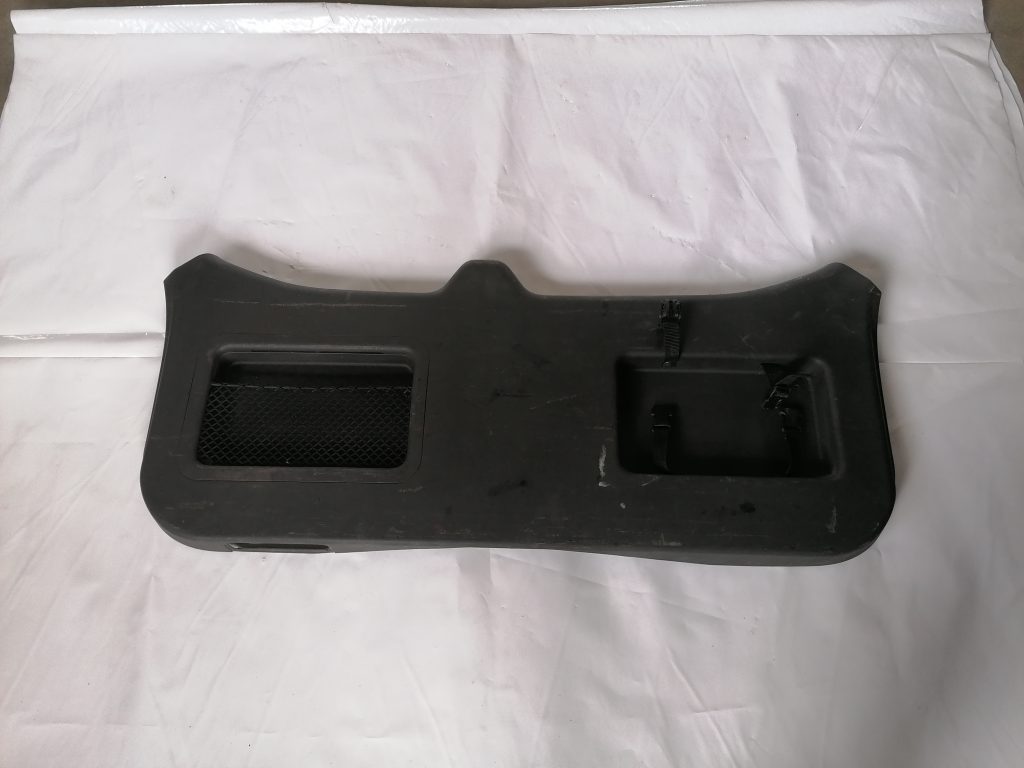 Bagāžnieka vāka liela apdare priekš NISSAN PATHFINDER 2006 1 Bagāžnieka vāka liela apdare priekš NISSAN PATHFINDER 2006