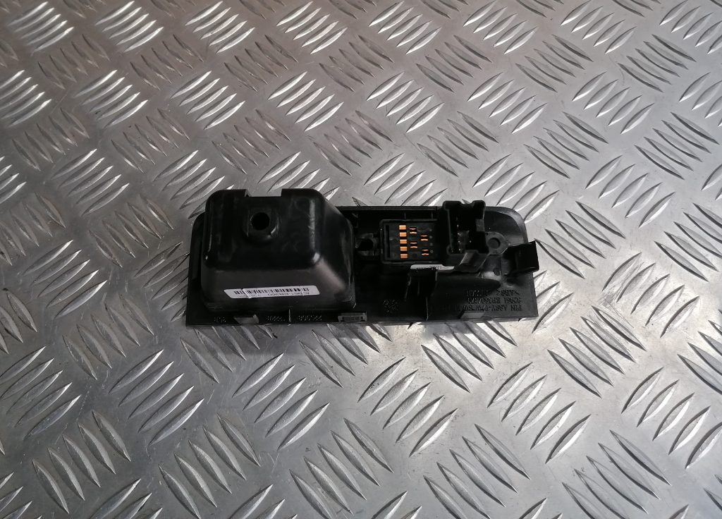 Stikla pacelšanas poga priekš NISSAN PATHFINDER 2006 3 Stikla pacelšanas poga priekš NISSAN PATHFINDER 2006