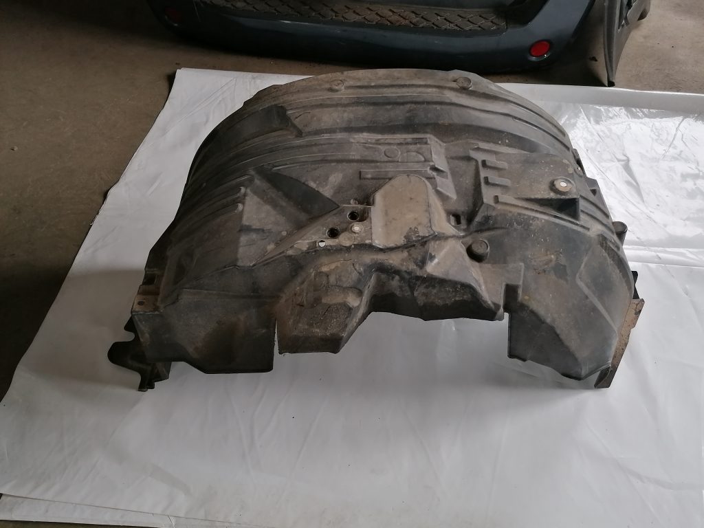 Priekšējais labais paspārns priekš NISSAN PATHFINDER 2006 2 Priekšējais labais paspārns priekš NISSAN PATHFINDER 2006