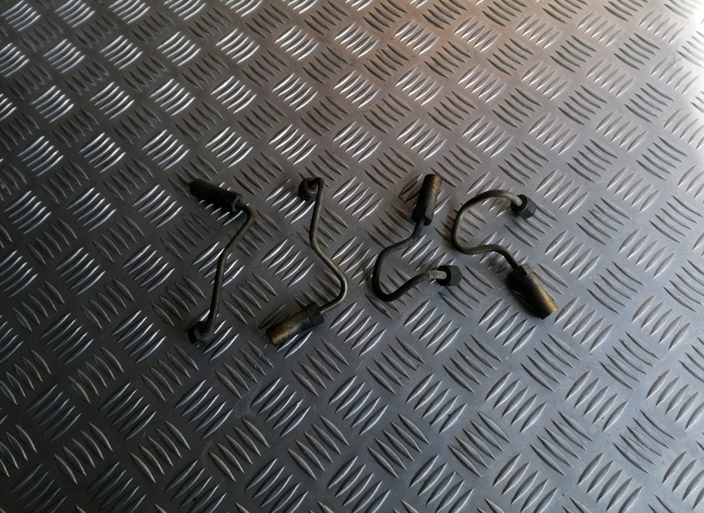 Degvielas caurule priekš NISSAN PATHFINDER 2006 1 Degvielas caurule priekš NISSAN PATHFINDER 2006