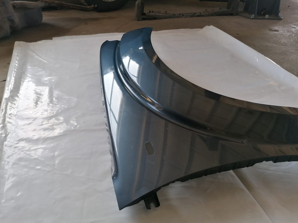 Priekšējais labais spārns priekš NISSAN PATHFINDER 2006 3 Priekšējais labais spārns priekš NISSAN PATHFINDER 2006