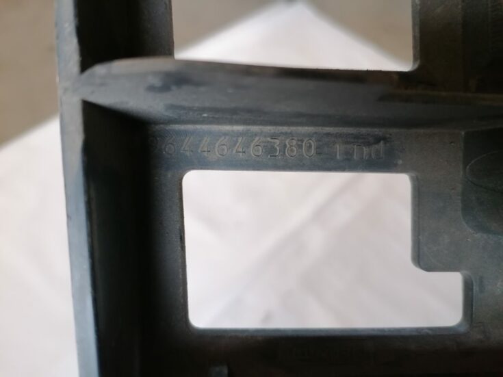 Priekšēja bufera pastiprinātāja kronšteins priekš PEUGEOT 407 2006