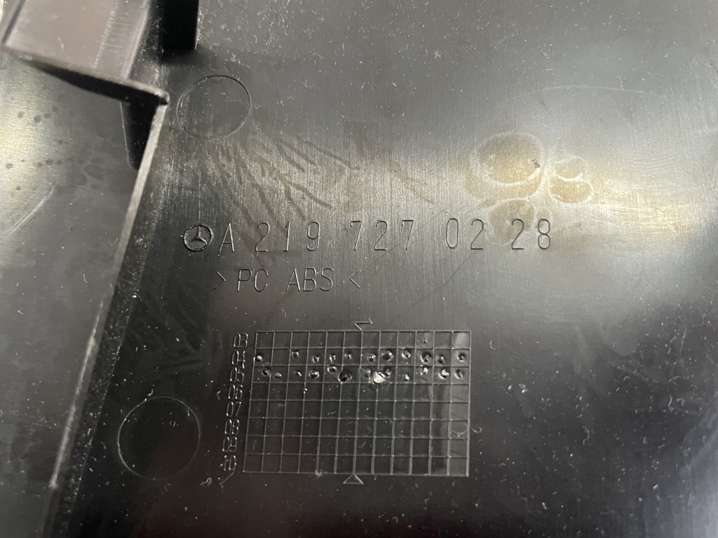 Durvju iekšēja plastmasa priekš MERCEDES BENZ CLS 320 2005 3 Durvju iekšēja plastmasa priekš MERCEDES BENZ CLS 320 2005