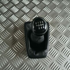 Pārnesumu pārslēgšanas kloķa auduma pārvalks priekš FORD FOCUS 2016