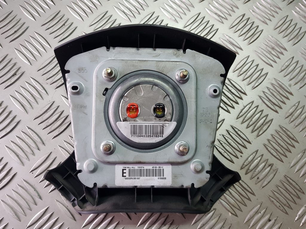 Stūres drošības spilvens priekš TOYOTA AVENSIS 2004 2 Stūres drošības spilvens priekš TOYOTA AVENSIS 2004