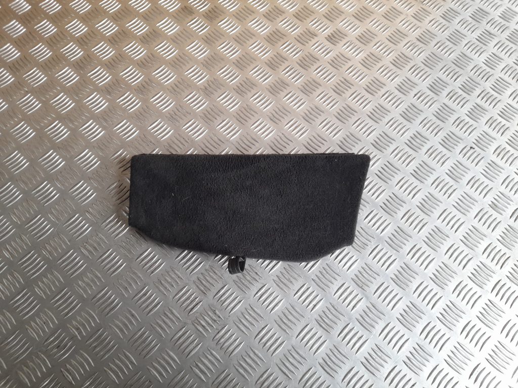 Bagāžnieka nodalījuma apdares vāciņš priekš BMW 320D E46 2004 TOURING 1 Bagāžnieka nodalījuma apdares vāciņš priekš BMW 320D E46 2004 TOURING