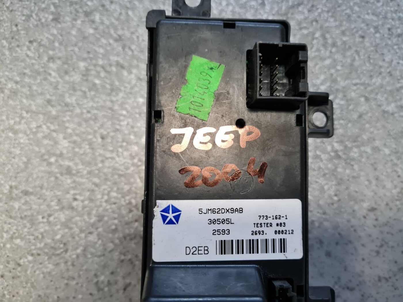 Šofera durvju slēdža pogas priekš JEEP GRAND CHEROKEE 2004 4 Šofera durvju slēdža pogas priekš JEEP GRAND CHEROKEE 2004