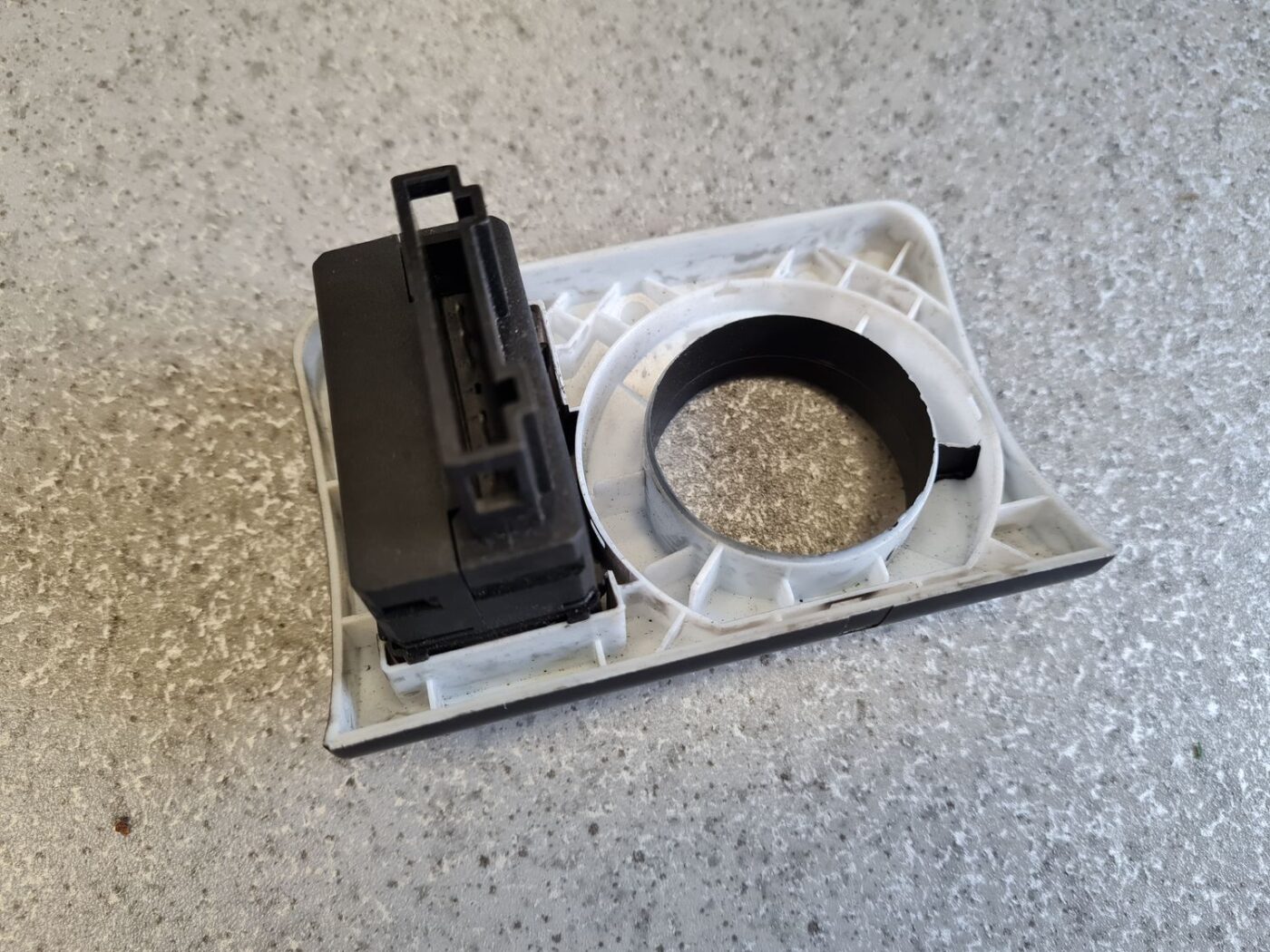 Gaismas spilgtuma regulēšanas poga priekš AUDI A6 1998 6 Gaismas spilgtuma regulēšanas poga priekš AUDI A6 1998