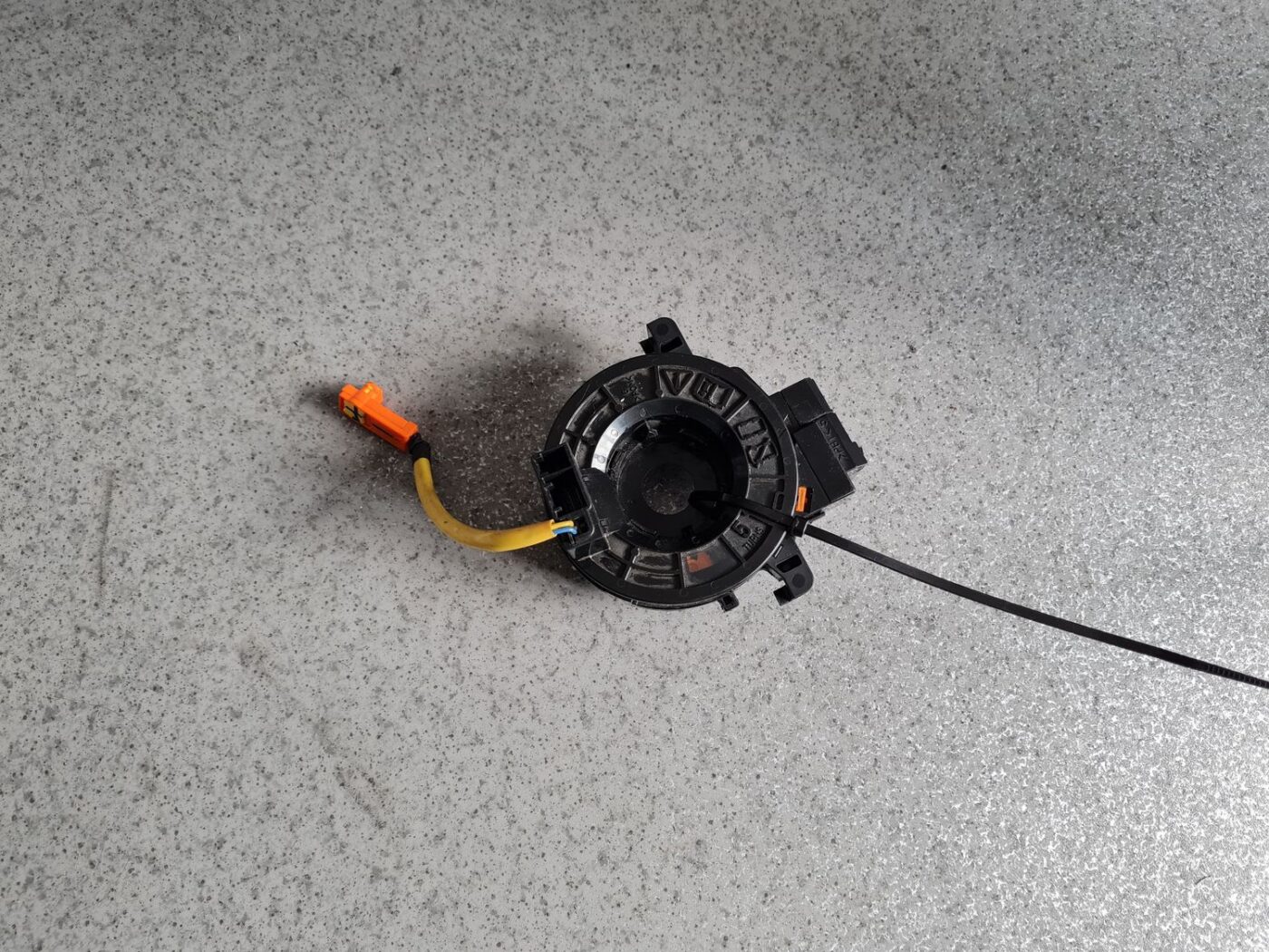 Drošības spilvena slīdgredzens priekš TOYOTA HILUX 2009 1 Drošības spilvena slīdgredzens priekš TOYOTA HILUX 2009