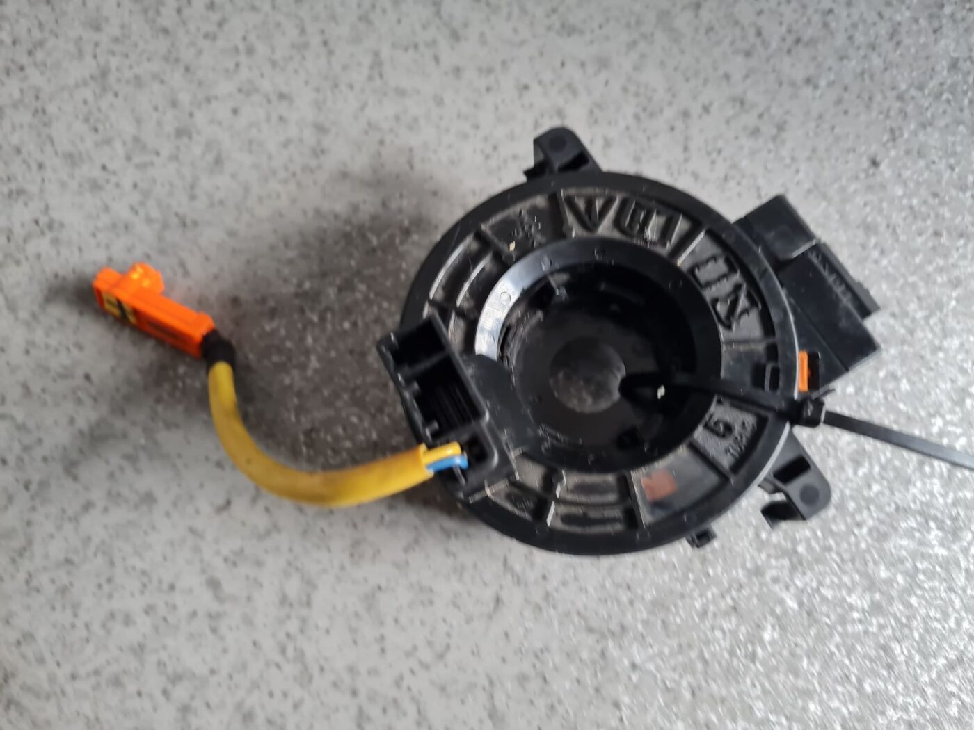 Drošības spilvena slīdgredzens priekš TOYOTA HILUX 2009 2 Drošības spilvena slīdgredzens priekš TOYOTA HILUX 2009