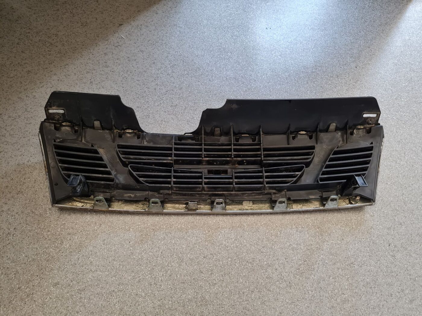 Pārsega reste priekš SAAB 9-5 1999 7 Pārsega reste priekš SAAB 9-5 1999