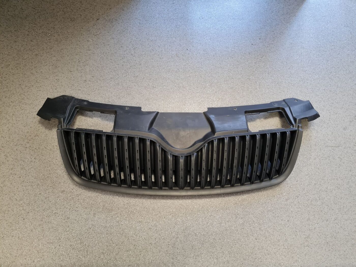 Bufera reste priekš ŠKODA FABIA 2008 1 Bufera reste priekš ŠKODA FABIA 2008