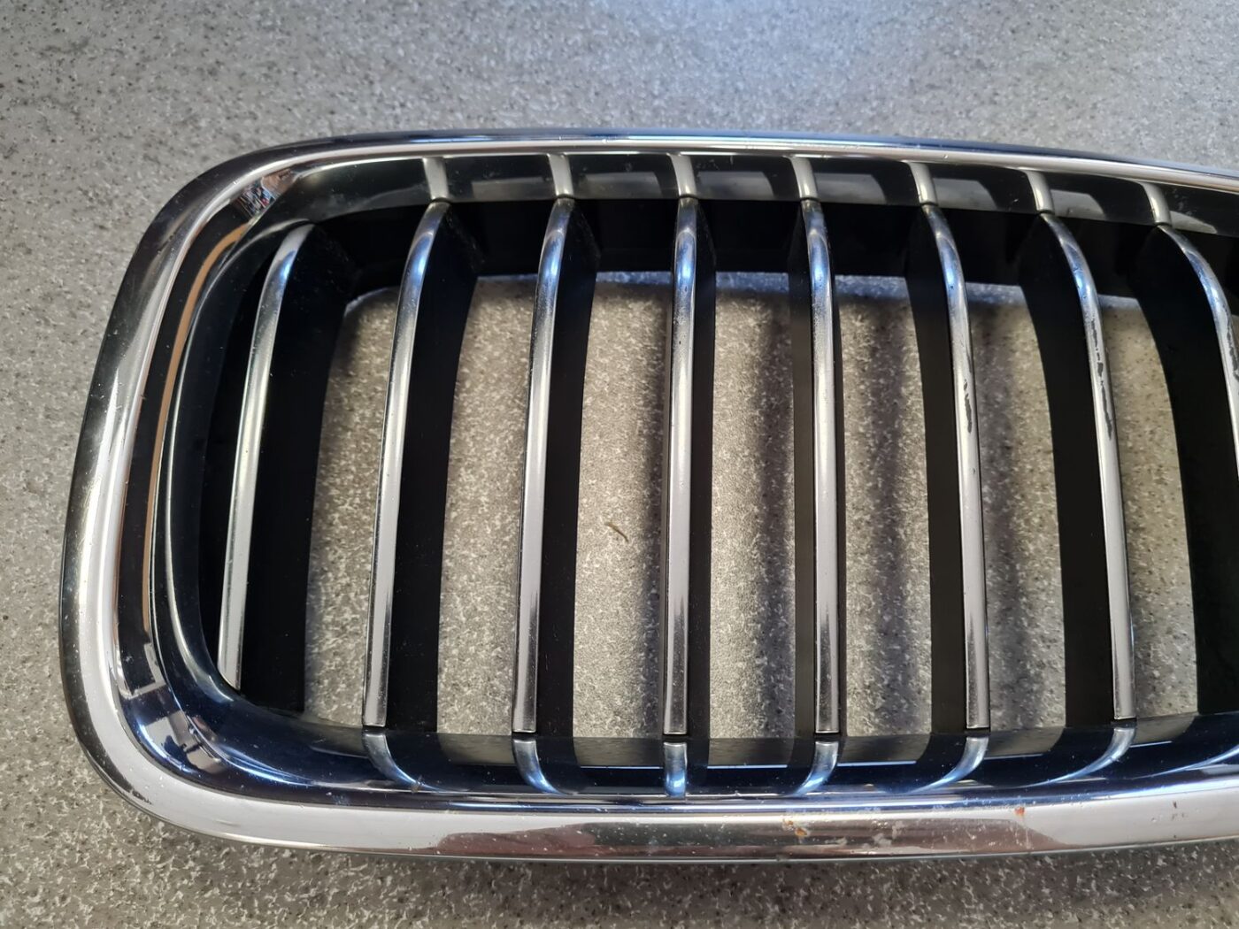 Bufera reste priekš BMW 520D F11 2011 TOURING 10 Bufera reste priekš BMW 520D F11 2011 TOURING