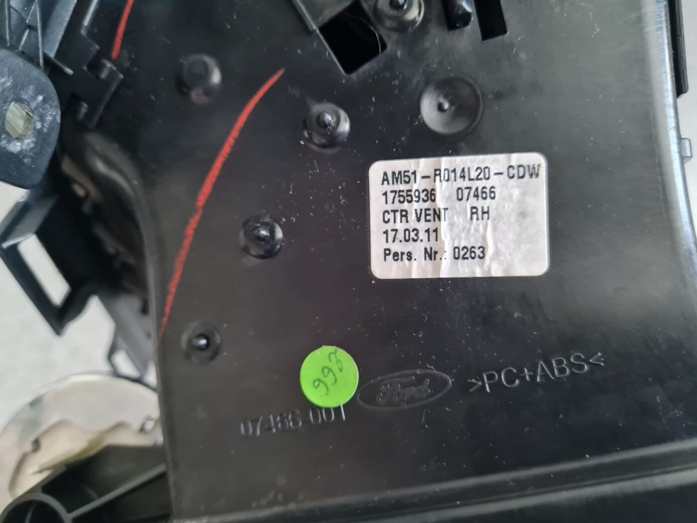 Mērinstrumentu paneļa gaisa vads, centrā priekš FORD C-MAX 2011 3 Mērinstrumentu paneļa gaisa vads, centrā priekš FORD C-MAX 2011