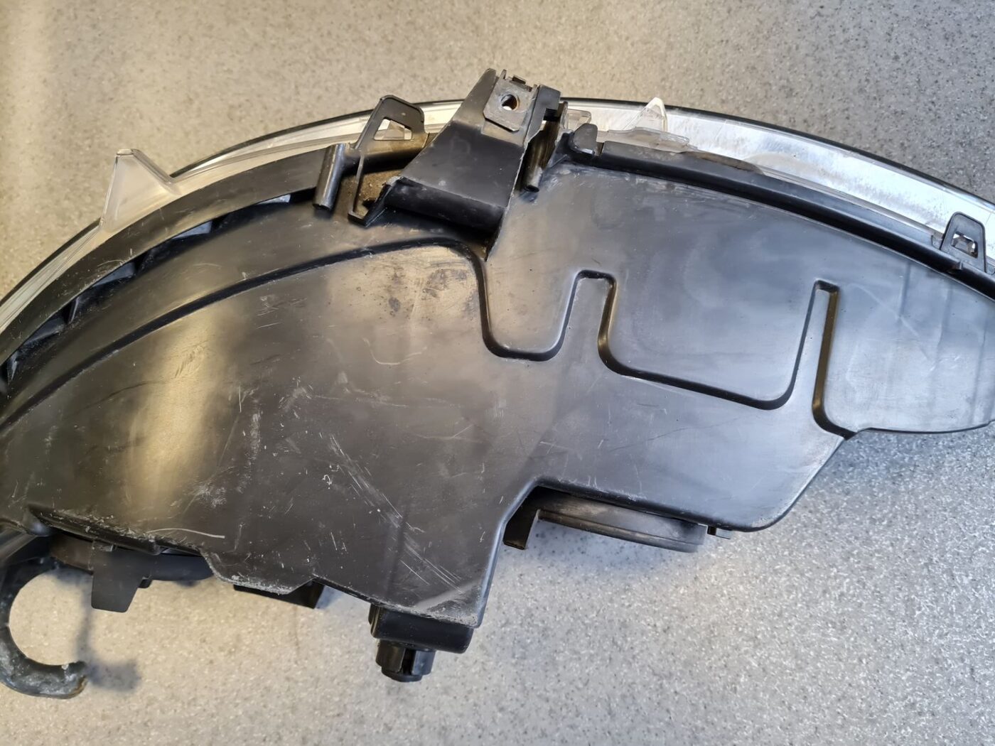 Priekšējais labais lukturis priekš PEUGEOT 407 2005 10 Priekšējais labais lukturis priekš PEUGEOT 407 2005