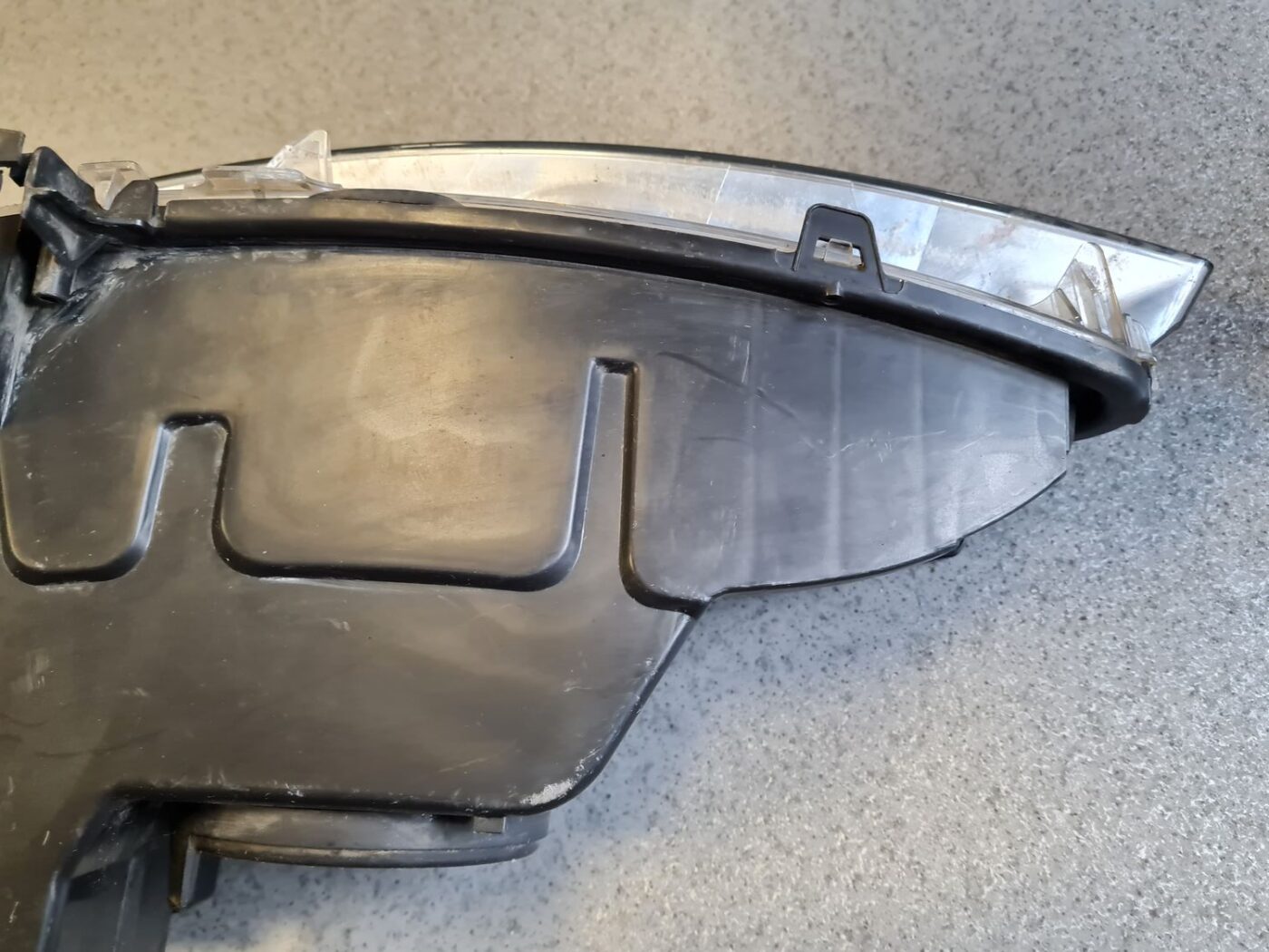 Priekšējais labais lukturis priekš PEUGEOT 407 2005 9 Priekšējais labais lukturis priekš PEUGEOT 407 2005