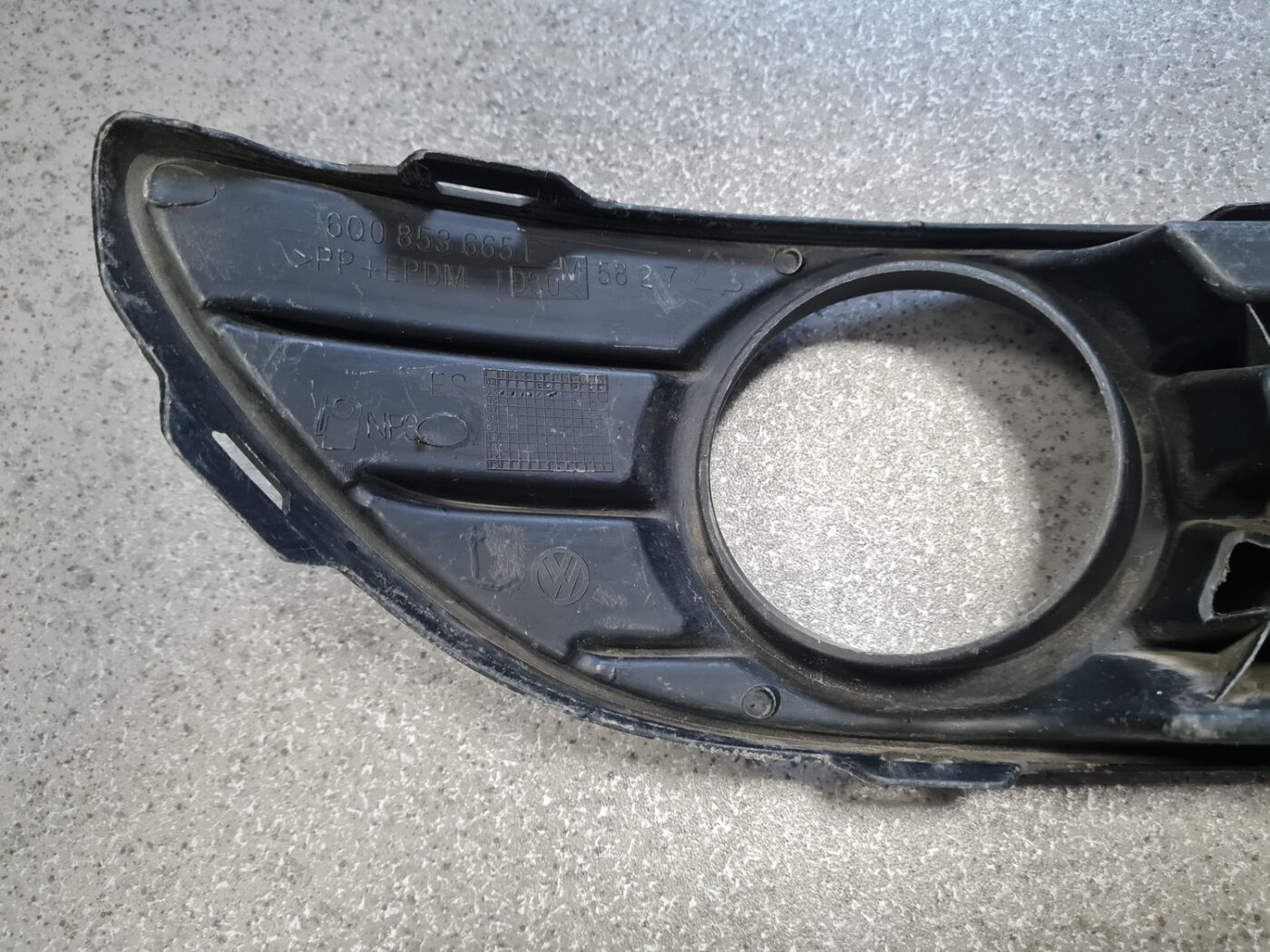 Miglas luktura reste, pa kreisi priekš VW POLO 2008 6 Miglas luktura reste, pa kreisi priekš VW POLO 2008