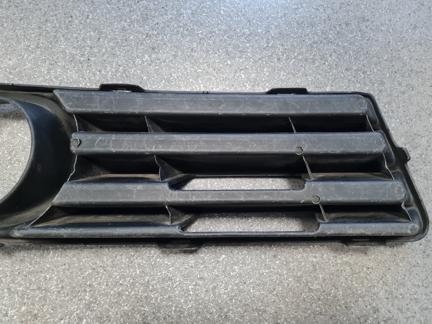 Miglas luktura reste, pa kreisi priekš VW POLO 2008 5 Miglas luktura reste, pa kreisi priekš VW POLO 2008