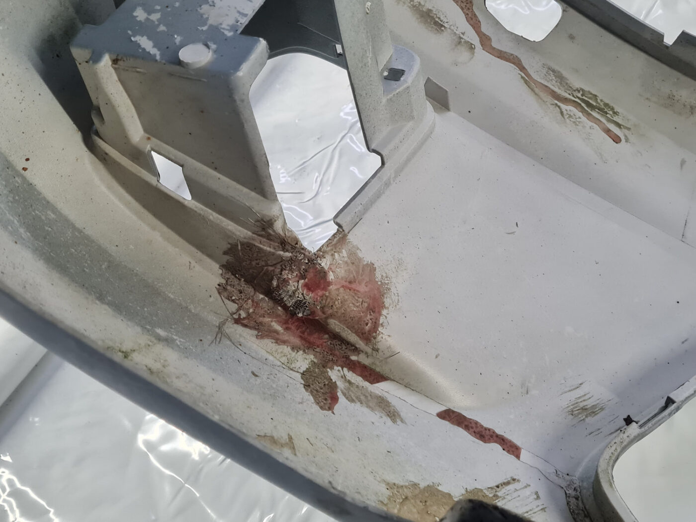 Priekšējais buferis priekš Ford C-MAX 2007-2010 7M51R17757AW 6 Priekšējais buferis priekš Ford C-MAX 2007-2010 7M51R17757AW