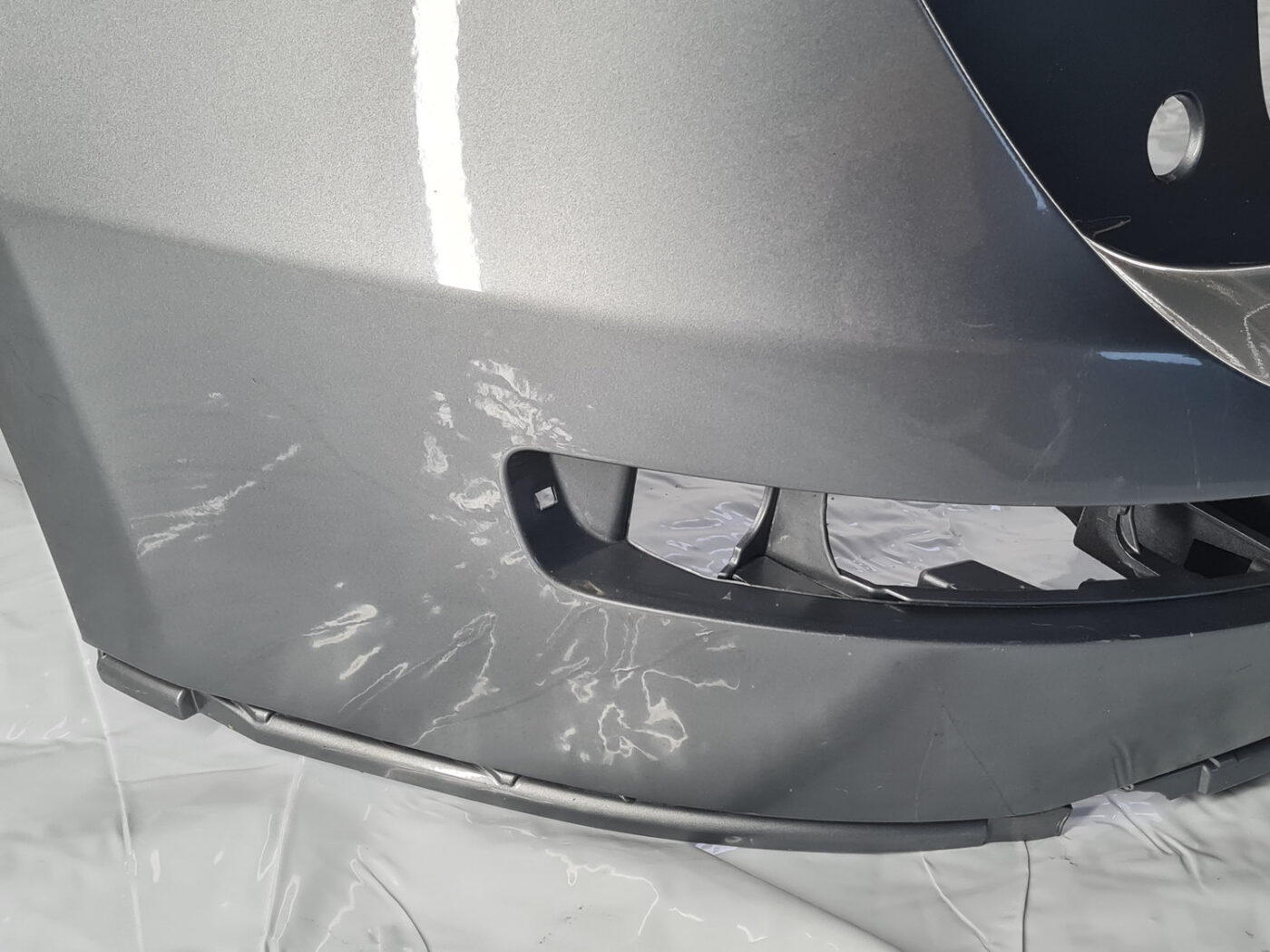 Aizmugures buferis priekš Audi Q5 2008-2017 8R0807511 17 Aizmugures buferis priekš Audi Q5 2008-2017 8R0807511