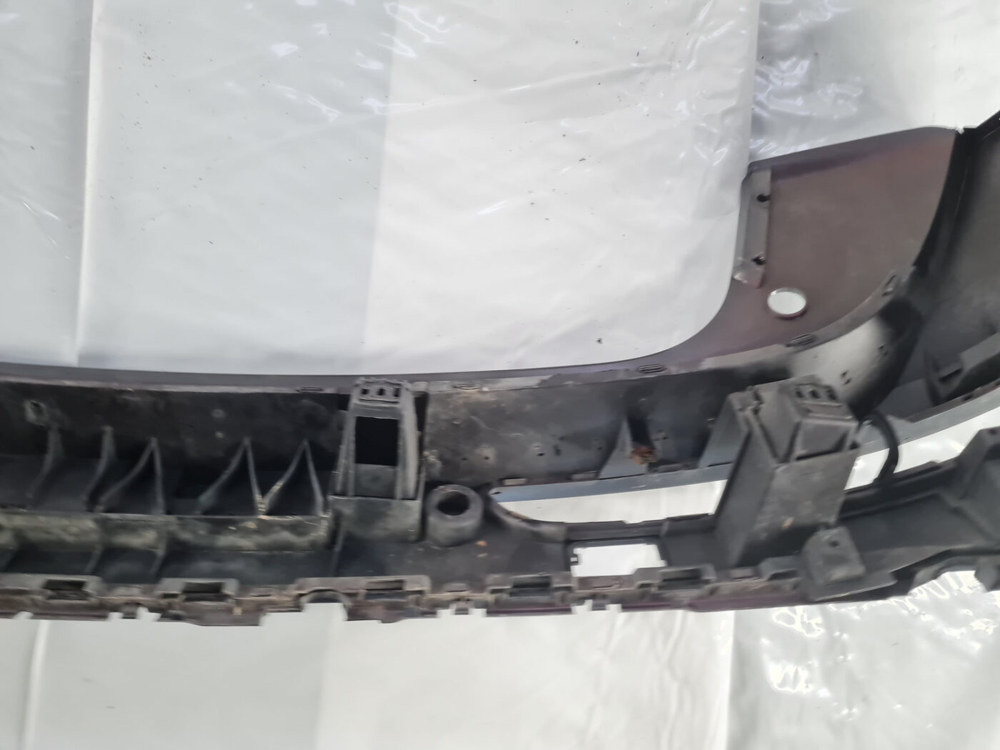 Aizmugures buferis priekš Audi Q5 2008-2017 8R0807511 11 Aizmugures buferis priekš Audi Q5 2008-2017 8R0807511