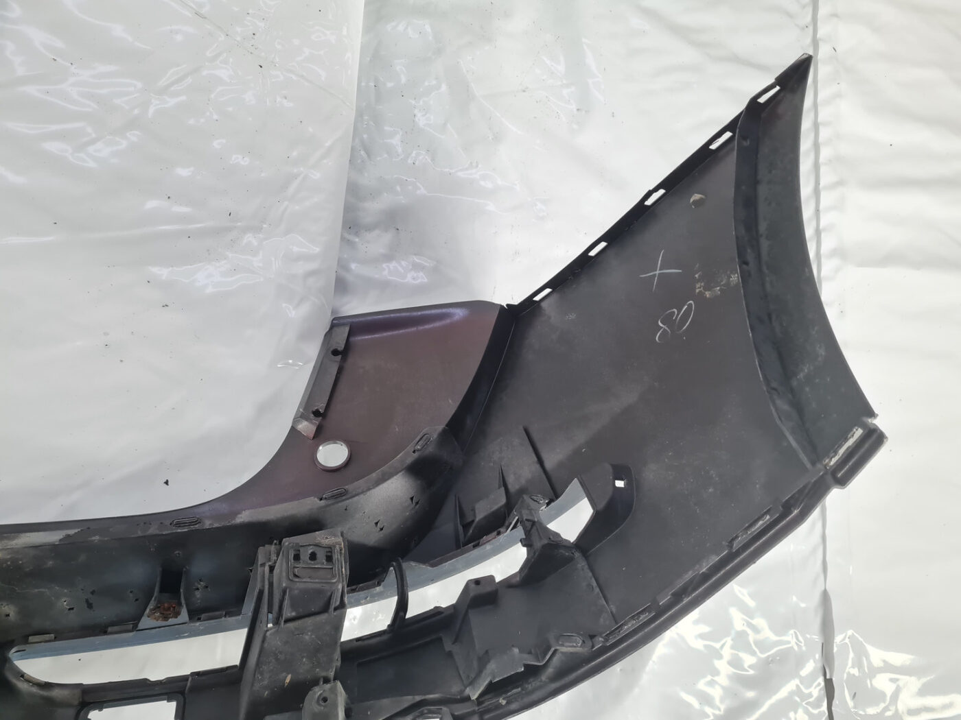 Aizmugures buferis priekš Audi Q5 2008-2017 8R0807511 10 Aizmugures buferis priekš Audi Q5 2008-2017 8R0807511