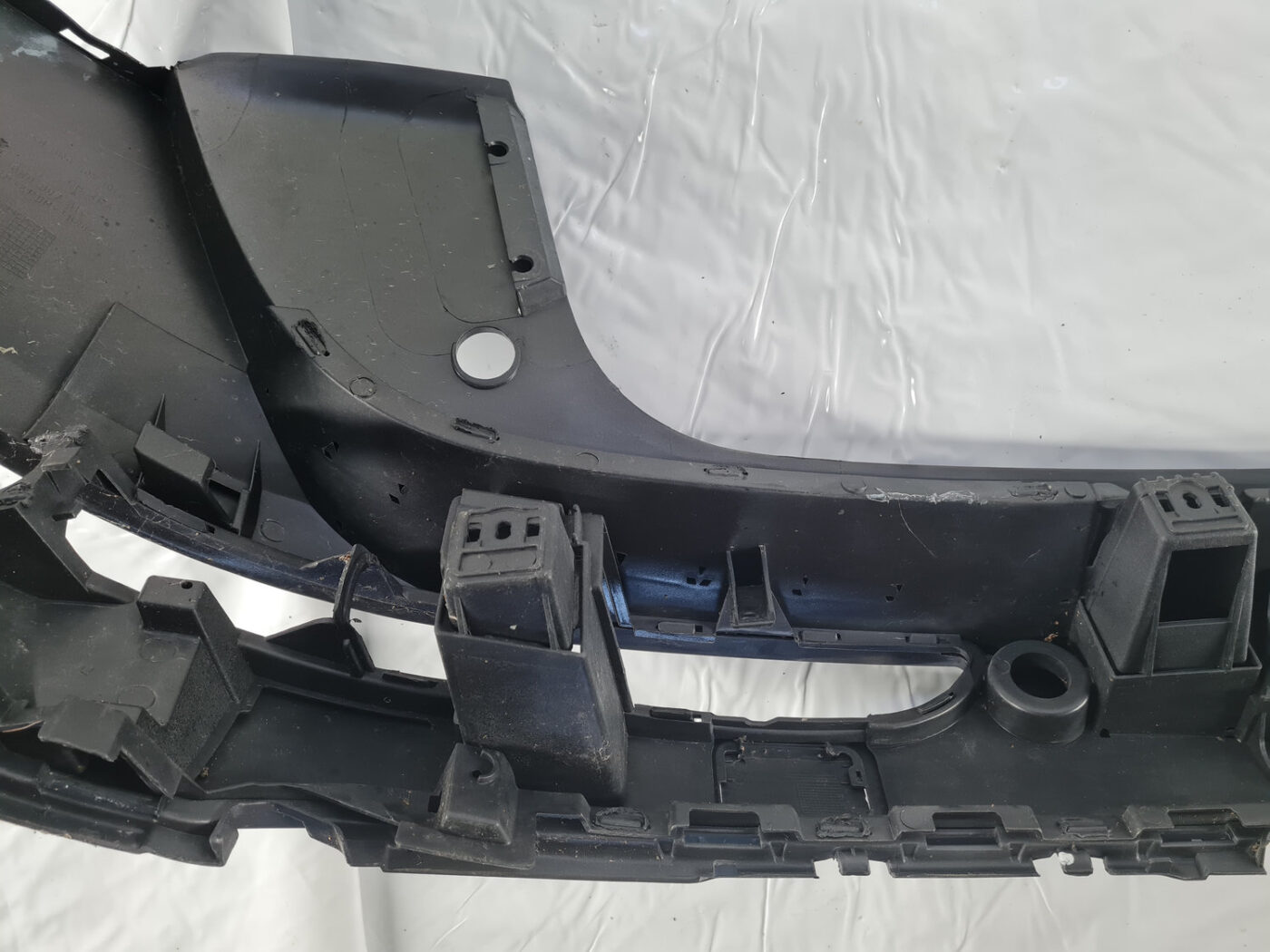 Aizmugures buferis priekš Audi Q5 2008-2017 8R0807511 15 Aizmugures buferis priekš Audi Q5 2008-2017 8R0807511