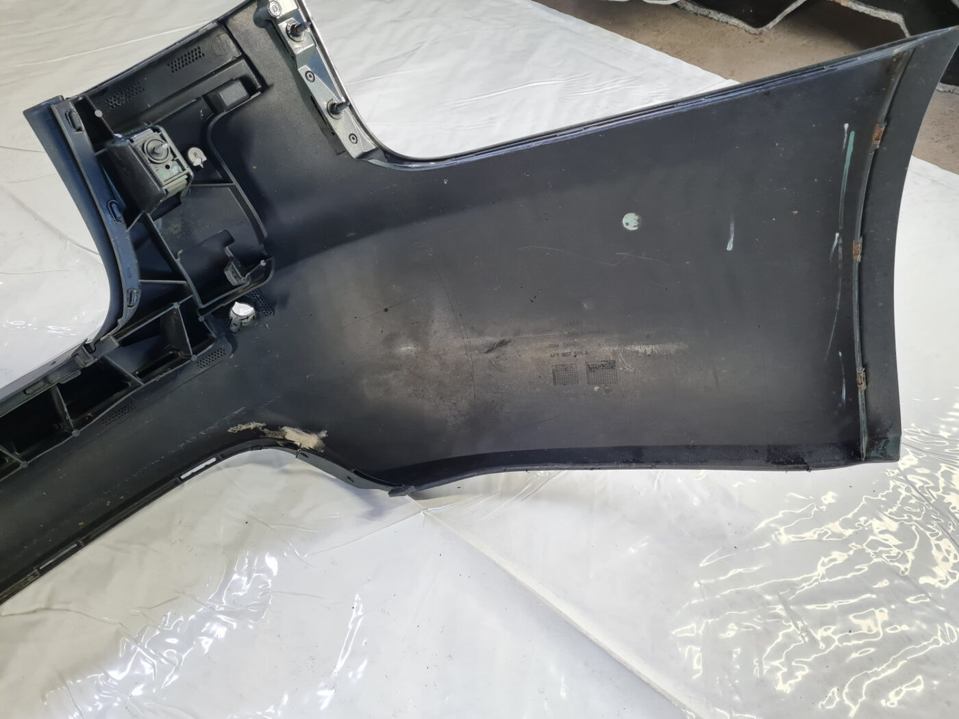 Aizmugures buferis priekš AUDI A6 2008 6 Aizmugures buferis priekš AUDI A6 2008