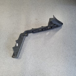 Aizmugurējā spārna un bufera stiprinājums priekš VW TOURAN 2005