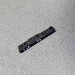 Aizmugurējā spārna un bufera stiprinājums priekš AUDI A7 2011 SPORTBACK