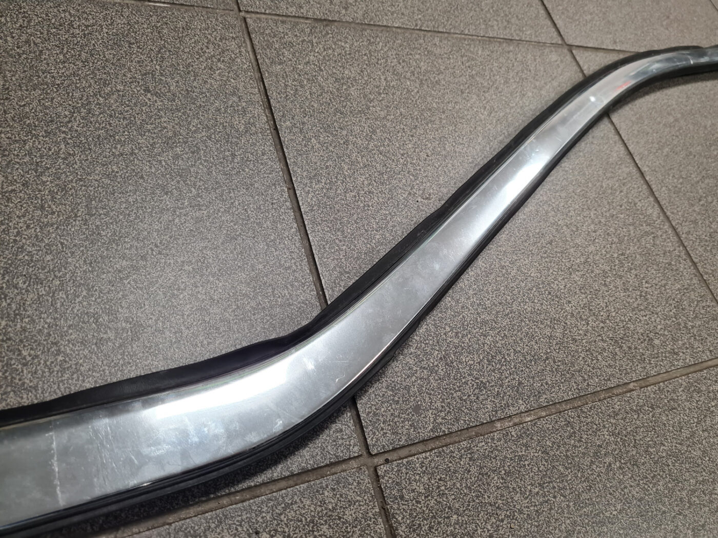 Aizmugurēja spārna uzlika (moldings) priekš OPEL ASTRA SPORT 2017 12 Aizmugurēja spārna uzlika (moldings) priekš OPEL ASTRA SPORT 2017