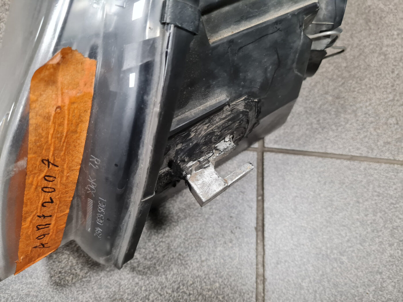 Priekšējais labais lukturis priekš AUDI A4 2007 12 Priekšējais labais lukturis priekš AUDI A4 2007