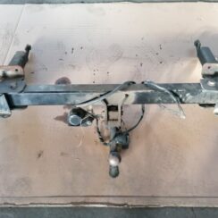 Sakabes ierīce (farkops) priekš MERCEDES BENZ ML320 2005 BLACK