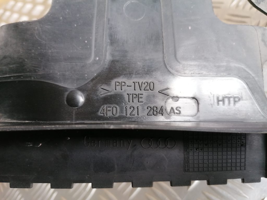 Ieplūdes gaisa deflektors/Difuzors priekš AUDI A6 AVANT 2006 S-LINE 3 Ieplūdes gaisa deflektors/Difuzors priekš AUDI A6 AVANT 2006 S-LINE