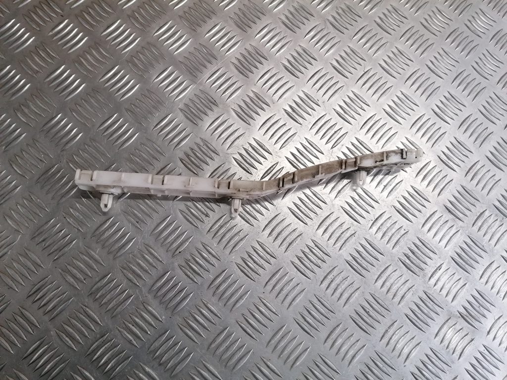 Spārna un bufera stiprinājums priekš CITROEN C-CROSSER 2009 3 Spārna un bufera stiprinājums priekš CITROEN C-CROSSER 2009