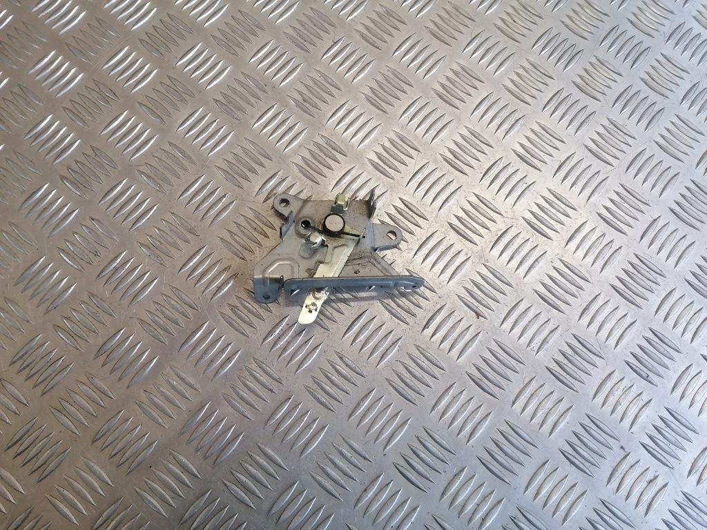 Bagāžnieka vāka slēdzene priekš CITROEN C-CROSSER 2009 1 Bagāžnieka vāka slēdzene priekš CITROEN C-CROSSER 2009