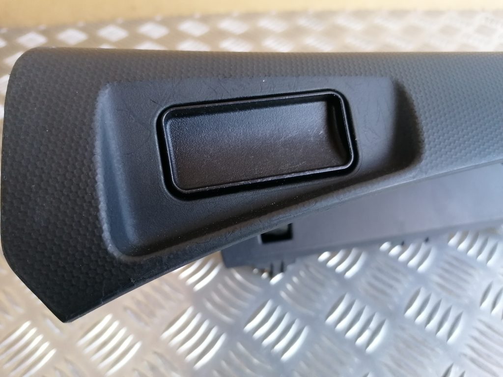 Mantu glabāšanas nodalījums pasažiera pusē priekš CITROEN C-CROSSER 2009 3 Mantu glabāšanas nodalījums pasažiera pusē priekš CITROEN C-CROSSER 2009