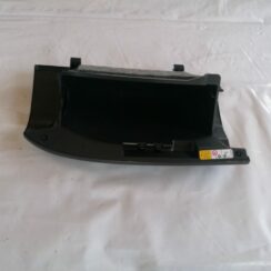 Mantu glabāšanas nodalījums pasažiera pusē priekš CITROEN C-CROSSER 2009