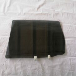 Aizmugurējo kreiso durvju stikls priekš CITROEN C-CROSSER 2009